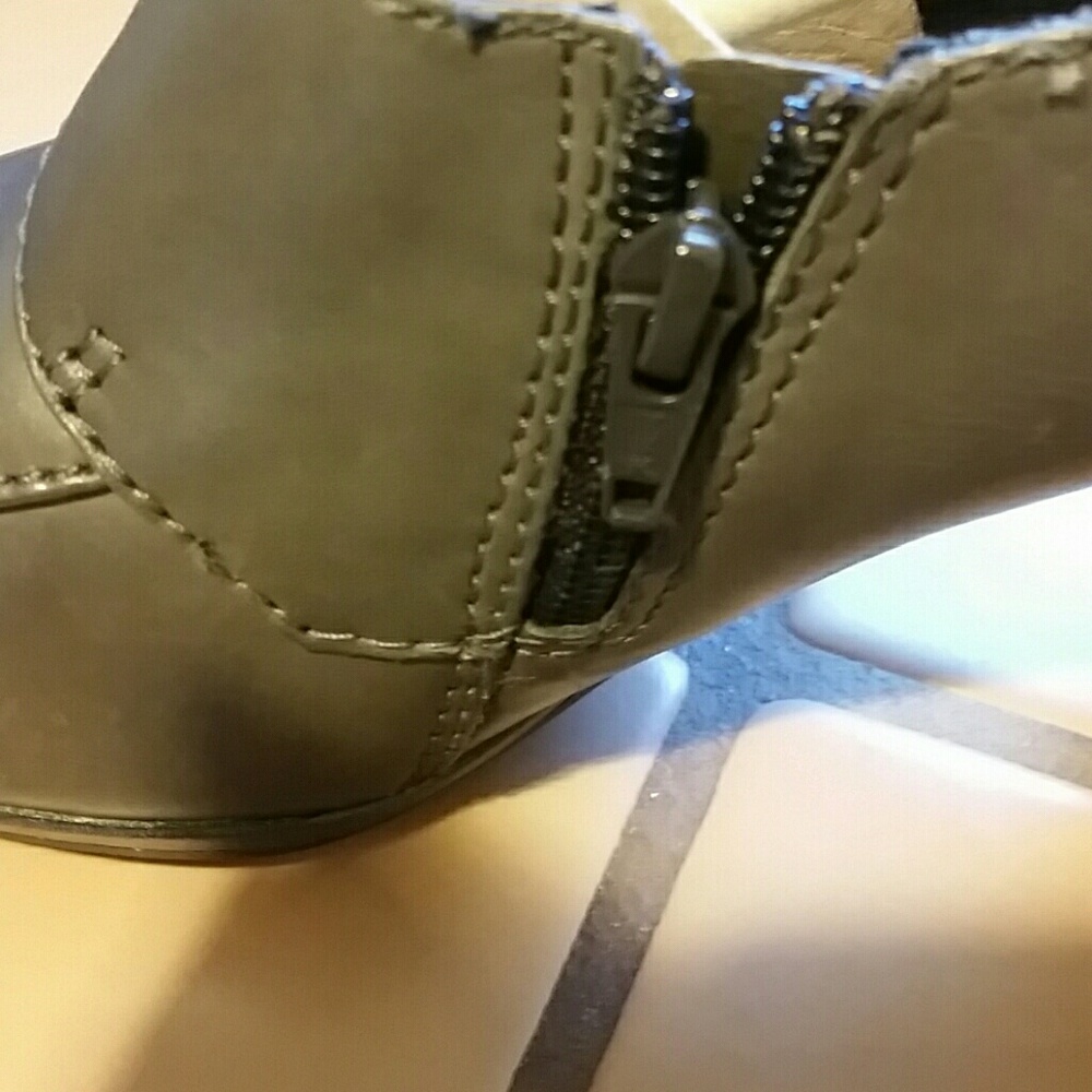 Clarks gray - Picture 6 of 8